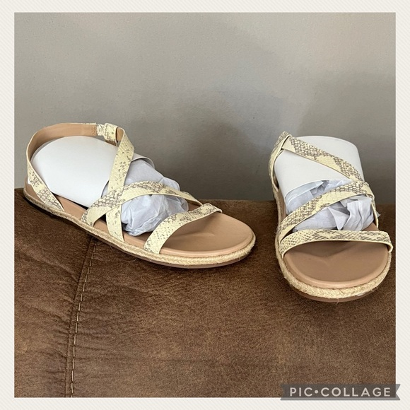 NEW Lucky Brand Cream Gray Reptile Print Straw Sole Bohemian Strappy Sandals - Picture 4 of 6